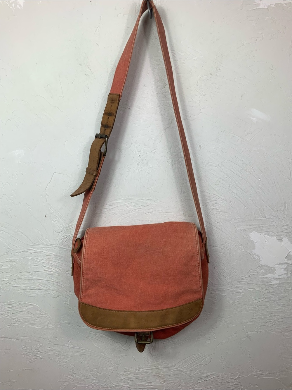 Vintage L.L. Bean Canvas Leather Messenger Bag Crossbody Saddle Bag Coral Pink